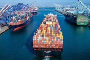 Las pérdidas del transporte marítimo alcanzan su mínimo histórico pese al aumento de los riesgos